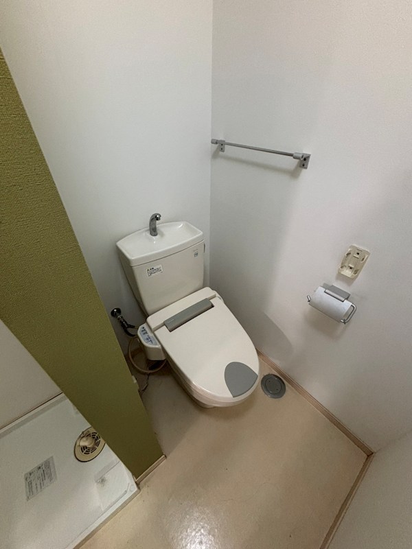 トイレ　温水洗浄便座です！
