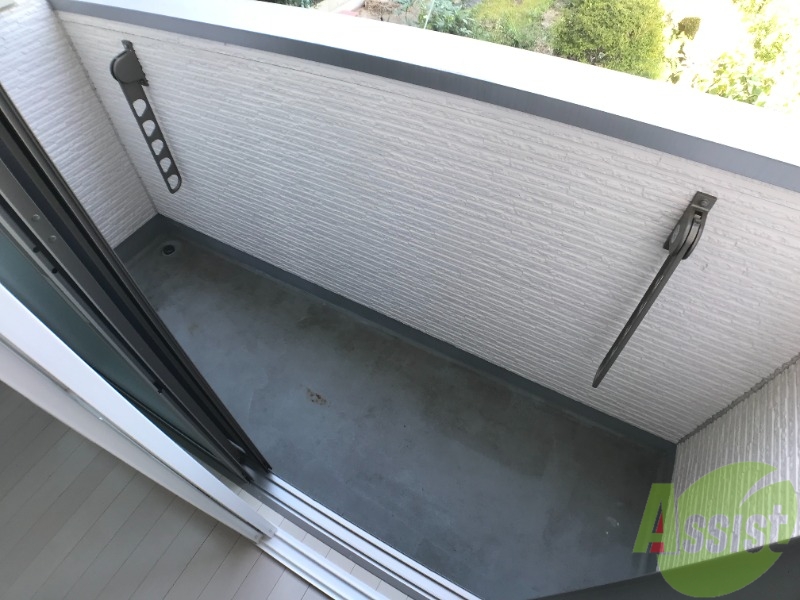 バルコニー　バルコニーはこちらです。十分な広さがございますね