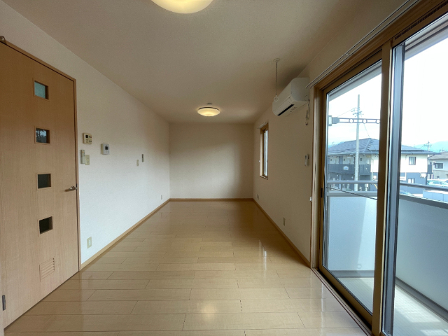 居室・リビング　同物件別室のイメージ画像となります