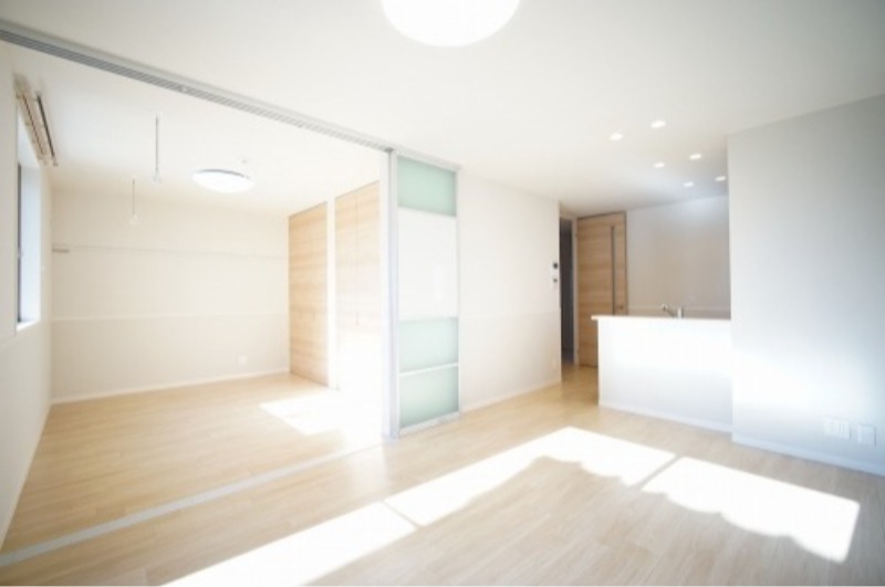 居室・リビング　図面と現状に相違がある場合には現状を優先