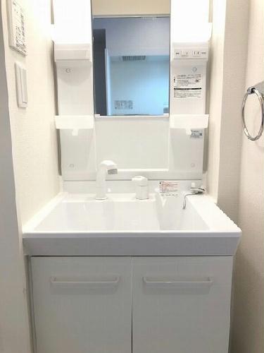 洗面設備　独立洗面台付です！