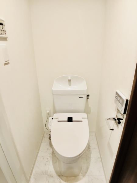 玄関　落ち着いた玄関です