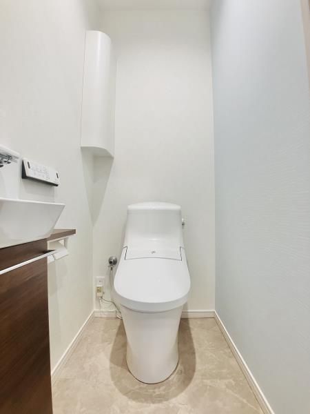 トイレ　写真は同タイプ住居です。