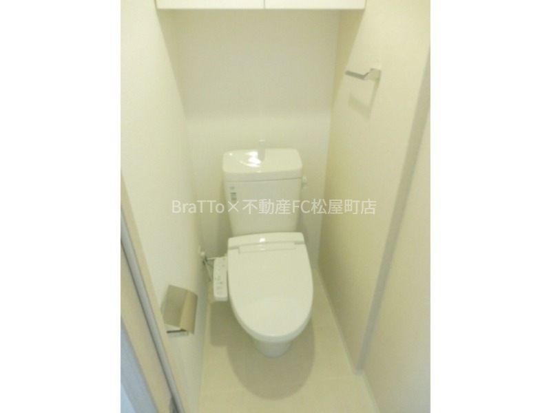 トイレ　トイレ（ウォシュレット付き）