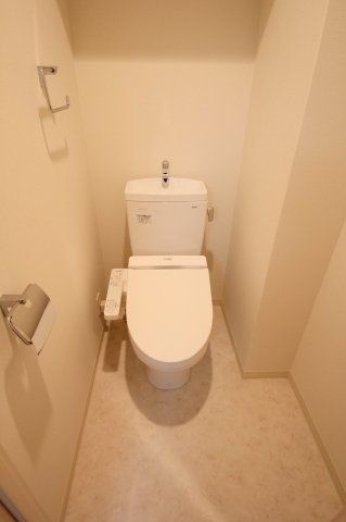 トイレ　スプランディッド淀屋橋DUE（ドューエ）