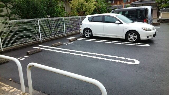 駐車場　車をお持ちの方に嬉しい駐車場付きの物件です