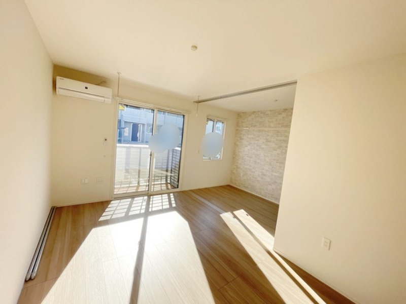 居室・リビング　図面と現状に相違がある場合には現状を優先