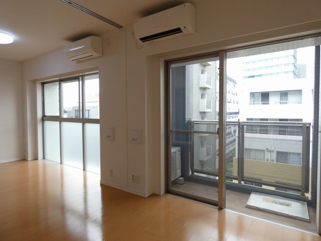 居室・リビング　居間