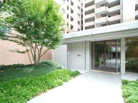 エントランス　建物の内部です