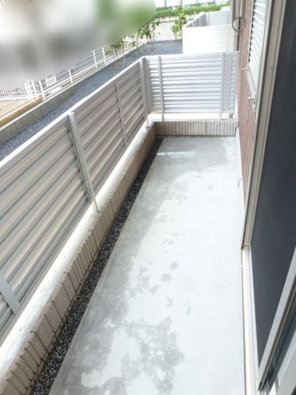 バルコニー　図面と現状に相違がある場合には現状を優先