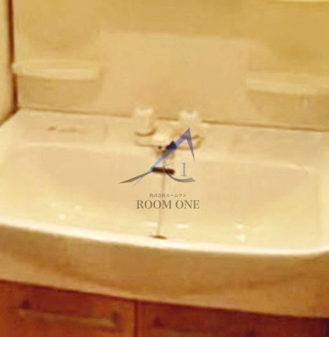 洗面設備　独立洗面台です。