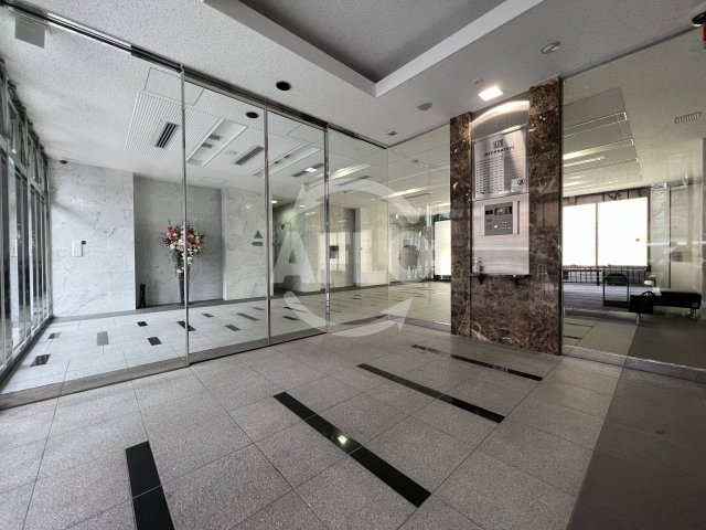 エントランス　リーガルあみだ池新町　エントランス