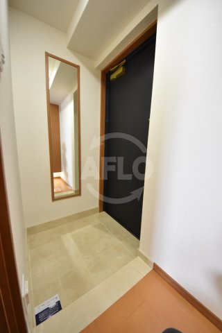 玄関　リーガルあみだ池新町　玄関廊下