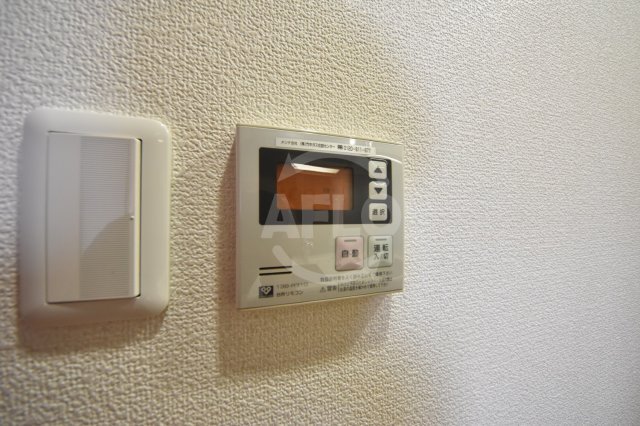 その他　リーガルあみだ池新町　給湯