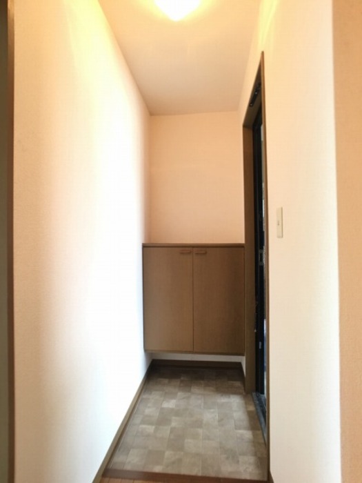 玄関　シューズボックス