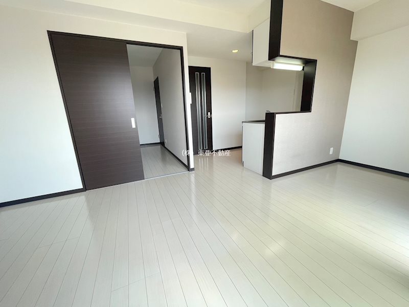 居室・リビング　左右反転