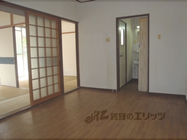 居室・リビング　リビング