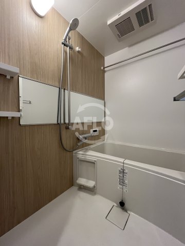 バス・シャワールーム　THE MUSIC COURT　浴室