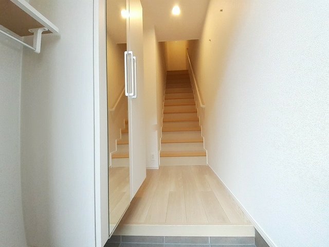 玄関　落ち着いた玄関です