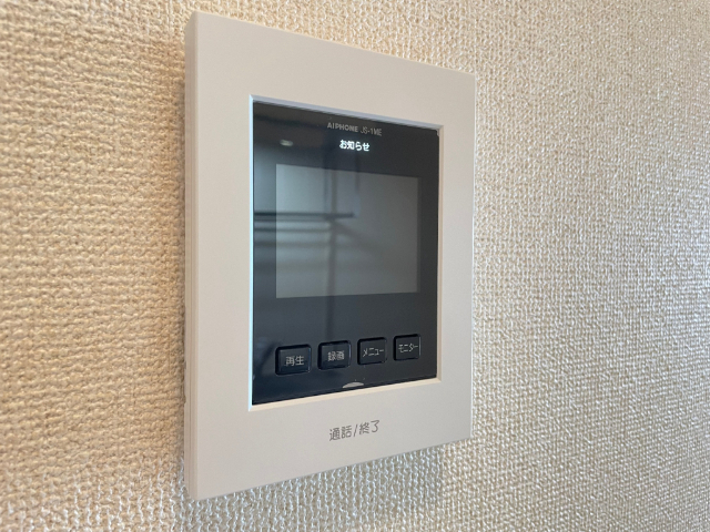 セキュリティ　洗面台独立、浴室乾燥機付き　　エアコン設備です。