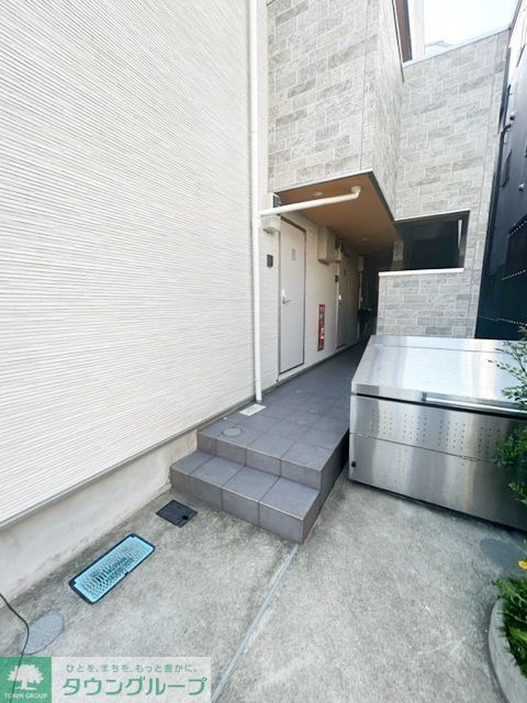 エントランス　バルコニー