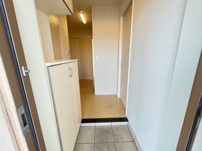 玄関　図面と現状に相違がある場合には現状を優先