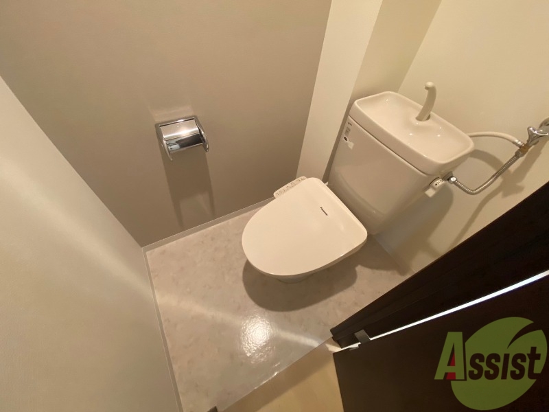 トイレ　トイレです。ウォシュレット付を探している方、おすすめです。