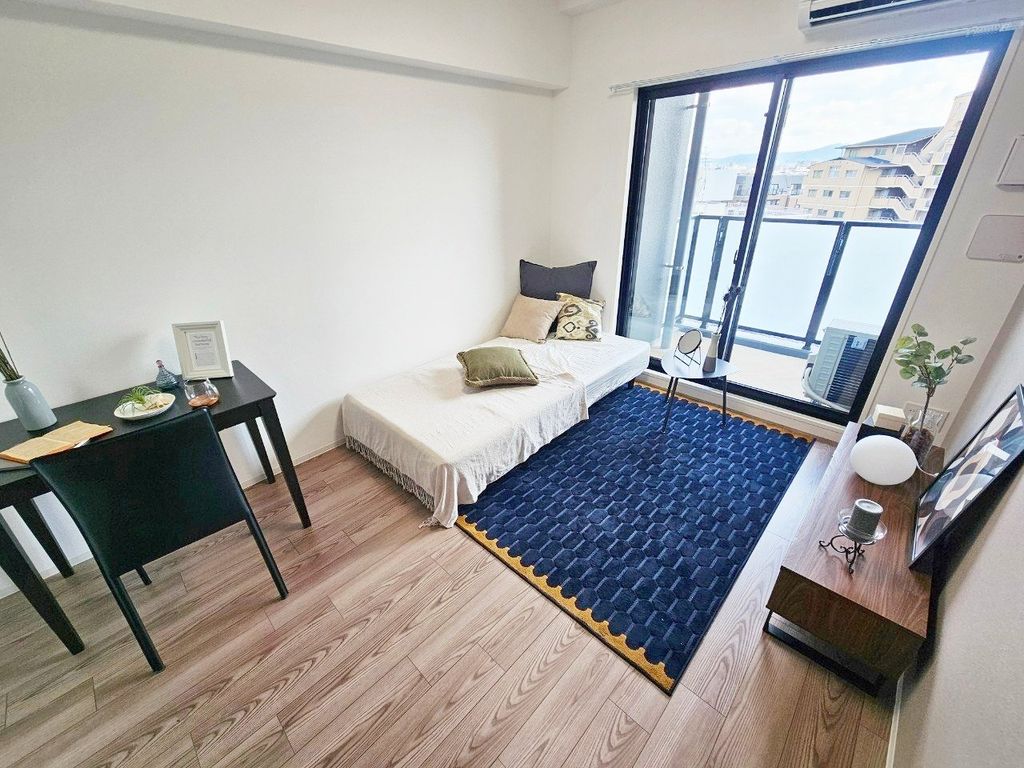 居室・リビング　庭