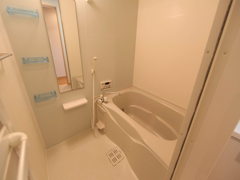 バス・シャワールーム　追い焚き　浴室暖房乾燥機　24時間換気　オートバスバスルーム