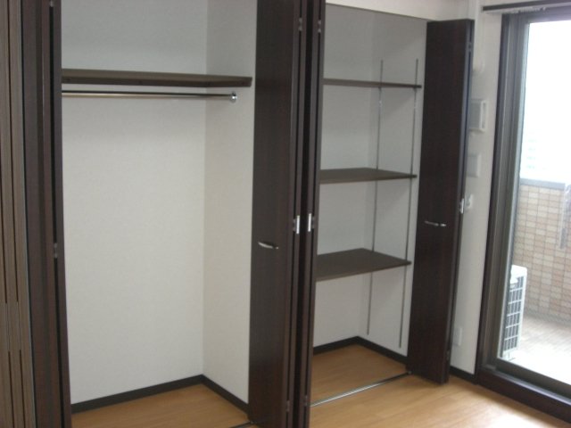 収納　グランシス難波西　クローゼット