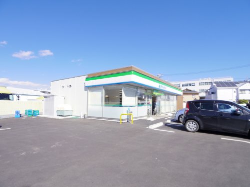 コンビニ　ファミリーマート 清水吉川店（コンビニ）まで668m