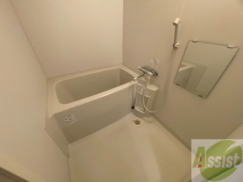 バス・シャワールーム　お風呂です。ゆっくりお風呂につかるのも体に良いですね～