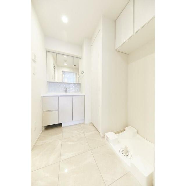 洗面設備　※同仕様写真含む