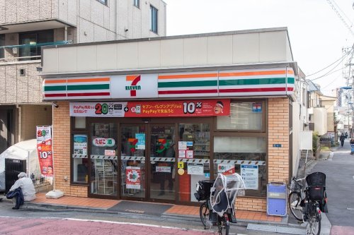 コンビニ　セブンイレブン 北区滝野川2丁目店（コンビニ）まで400m