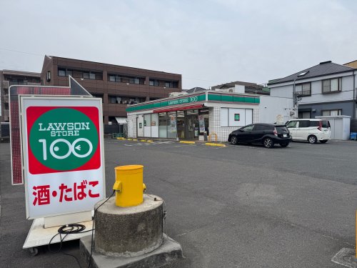 コンビニ　ローソンストア100北名古屋鹿田（コンビニ）まで1054m