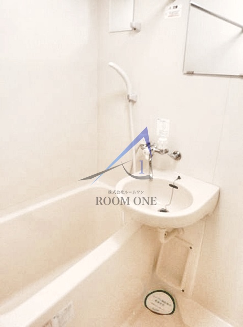 バス・シャワールーム　お風呂です。