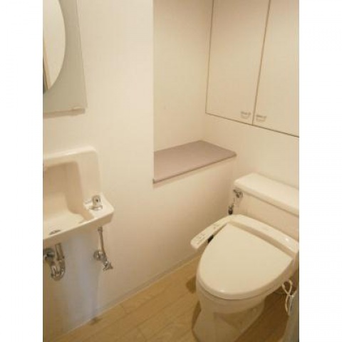 トイレ　別部屋参照