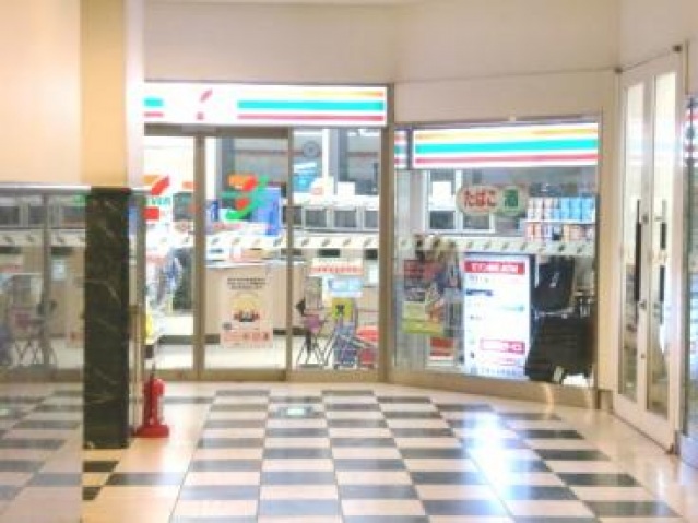 コンビニ　セブンイレブン聖路加タワー店（コンビニ）まで508m