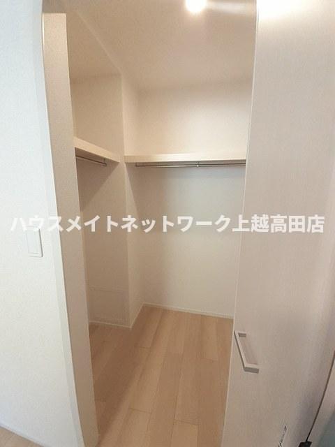 収納　ウォークインクローゼット