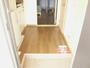 玄関　家具・家電付きのお部屋です。