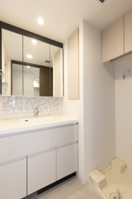 洗面設備　※写真は同タイプ住戸です。