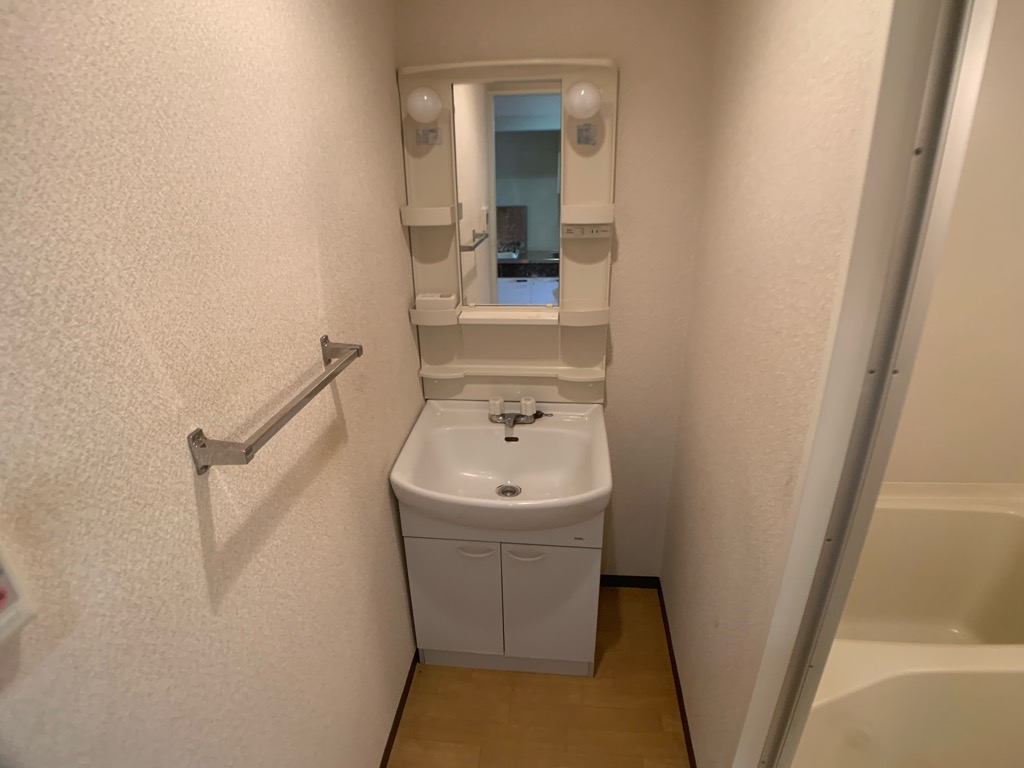 洗面設備　独立洗面化粧台付きでおすすめです！