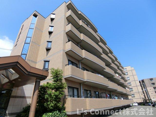 建物外観　オートロックのマンションです。