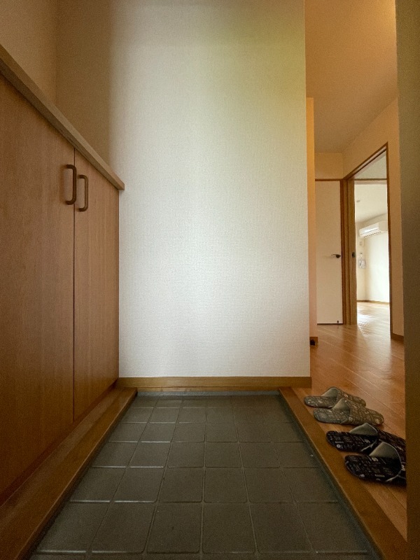 玄関　玄関です！下駄箱付きです！