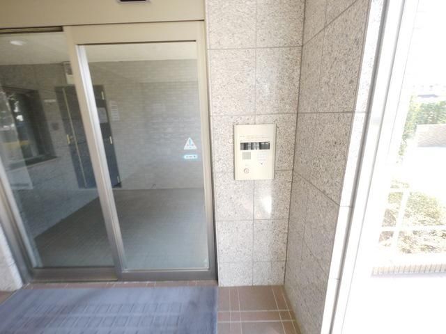 エントランス　オートロック付