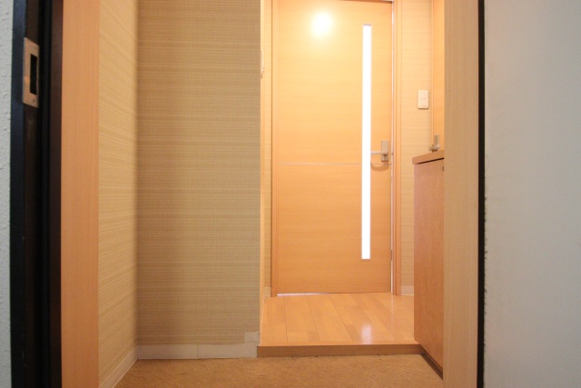 玄関　※別室の参考写真の為、現況優先です。