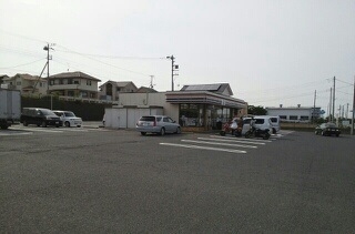 コンビニ　セブンイレブン（コンビニ）まで350m