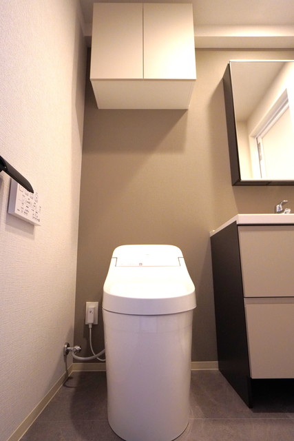 トイレ　※写真は同タイプ住戸です。