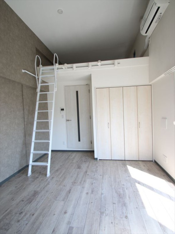 居室・リビング　エアコン完備