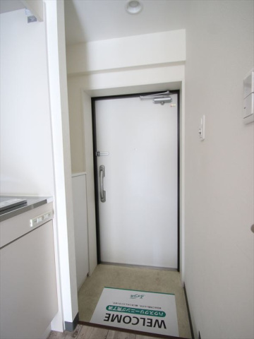 玄関　玄関　シューズボックス完備